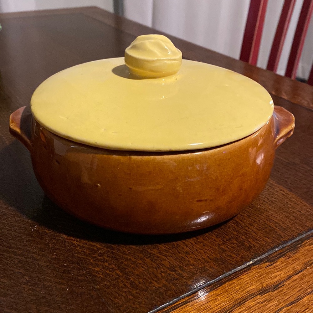 McCoy bowl with lid
